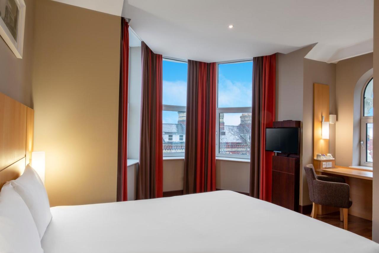 Отель Ibis Belfast Queens Quarter Экстерьер фото