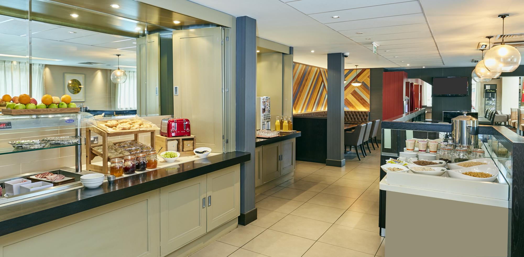 Отель Ibis Belfast Queens Quarter Экстерьер фото